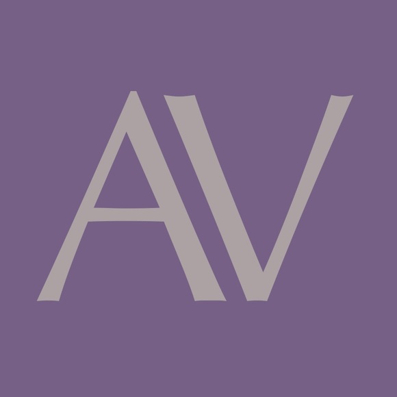 Meet your Posher, Anna - Picture 2 of 2